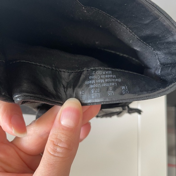 💯3/30$ Fergie Leather Margo 2 Booties - Picture 6 of 7